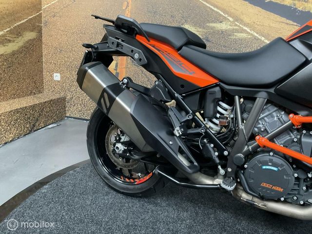 ktm - 1290-super-adventure-s