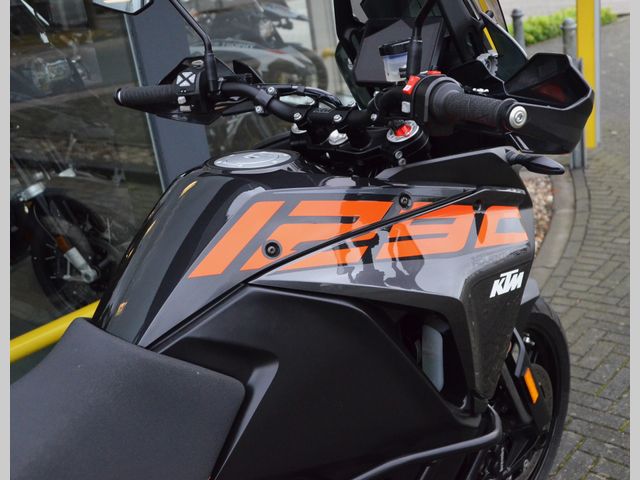 ktm - 1290-super-adventure-s