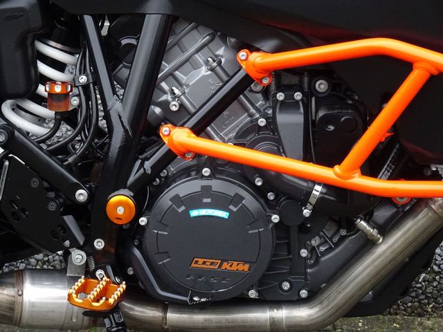 ktm - 1290-super-adventure-s