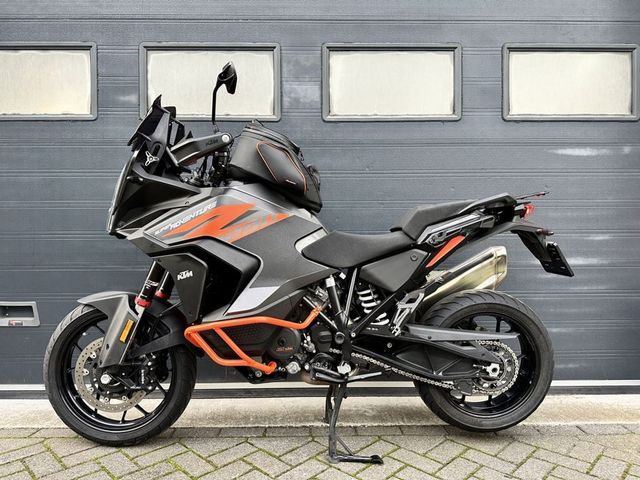 ktm - 1290-super-adventure-s