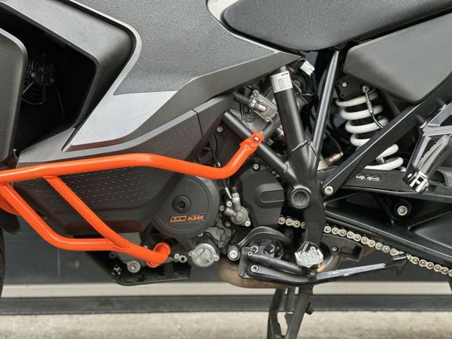 ktm - 1290-super-adventure-s