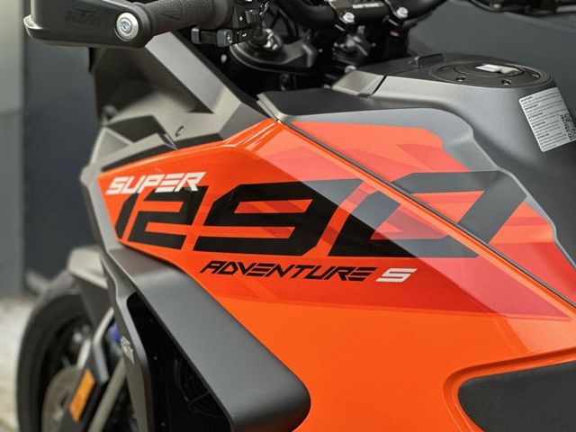 ktm - 1290-super-adventure-s