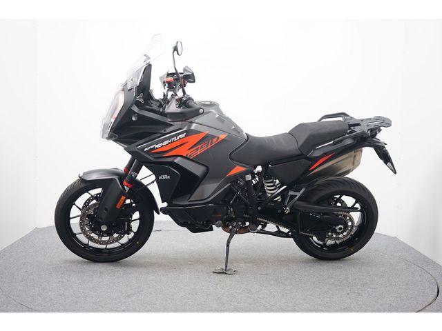 ktm - 1290-super-adventure-s