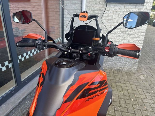 ktm - 1290-super-adventure-s