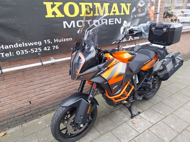 ktm - 1290-super-adventure-s