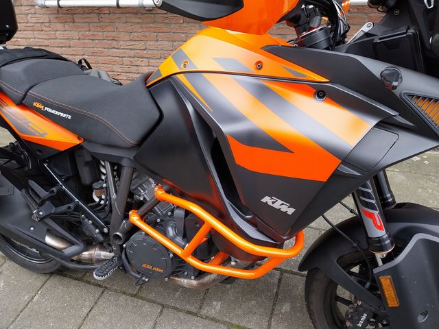 ktm - 1290-super-adventure-s