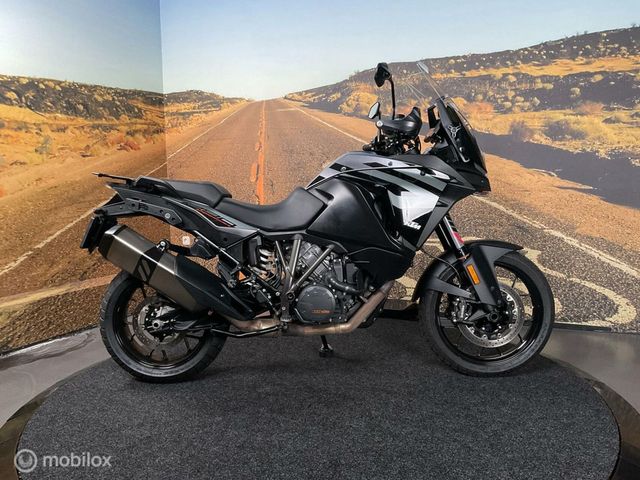 ktm - 1290-super-adventure-s