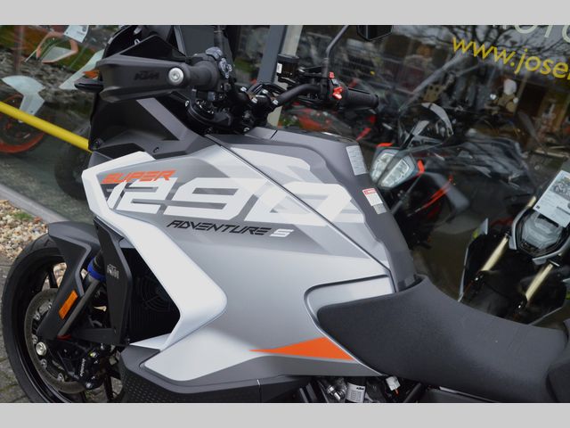 ktm - 1290-super-adventure-s