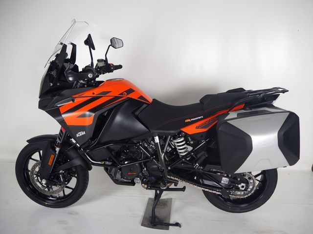 ktm - 1290-super-adventure-s