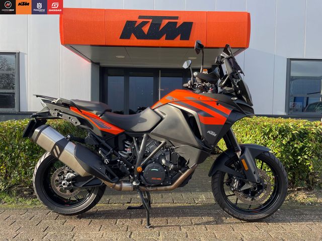 ktm - 1290-super-adventure-s