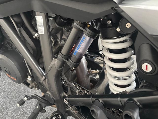 ktm - 1290-super-adventure-s