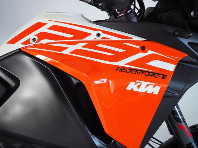 ktm - 1290-super-adventure-s