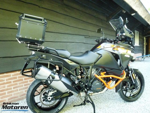 ktm - 1290-super-adventure-s