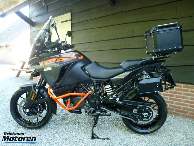 ktm - 1290-super-adventure-s