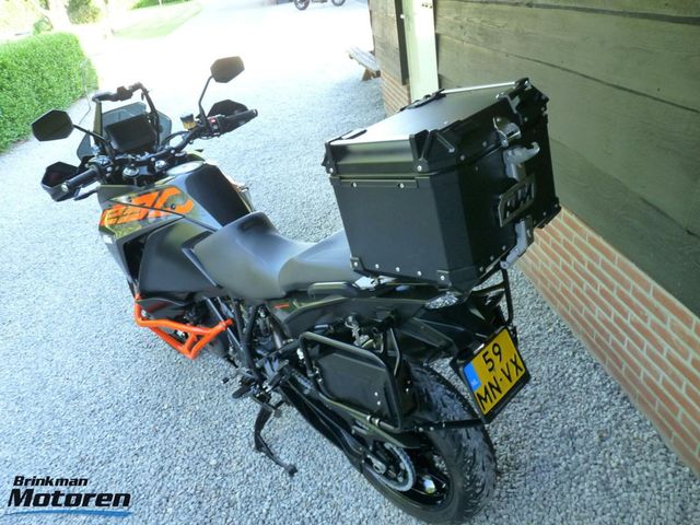 ktm - 1290-super-adventure-s