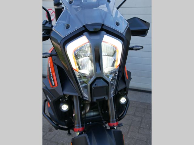 ktm - 1290-super-adventure-s