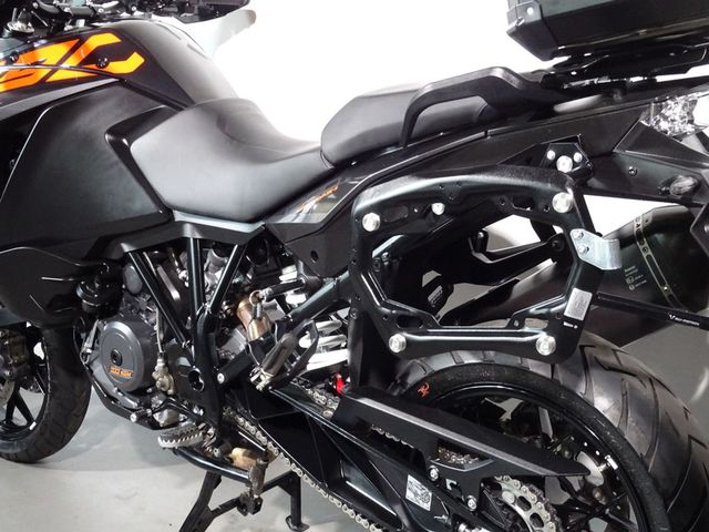 ktm - 1290-super-adventure-s