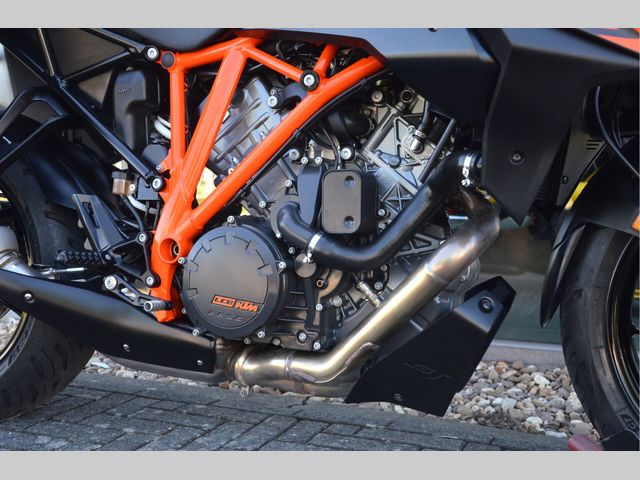 ktm - 1290-super-duke-gt