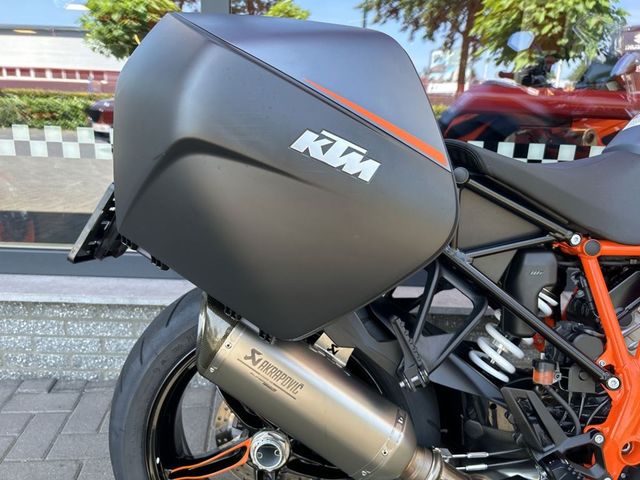 ktm - 1290-super-duke-gt