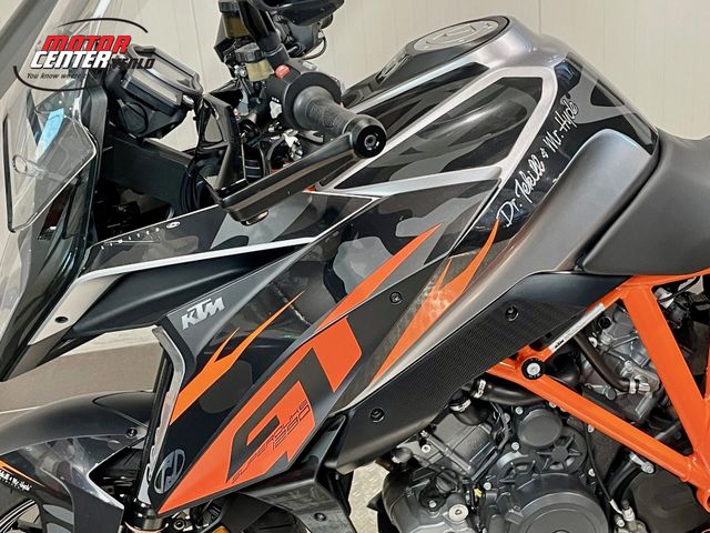 ktm - 1290-super-duke-gt