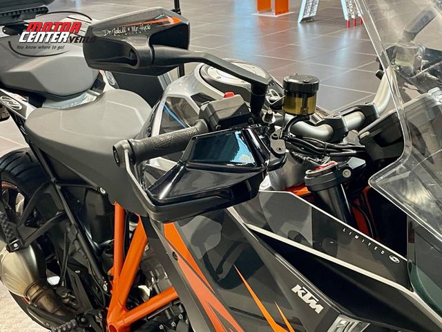 ktm - 1290-super-duke-gt