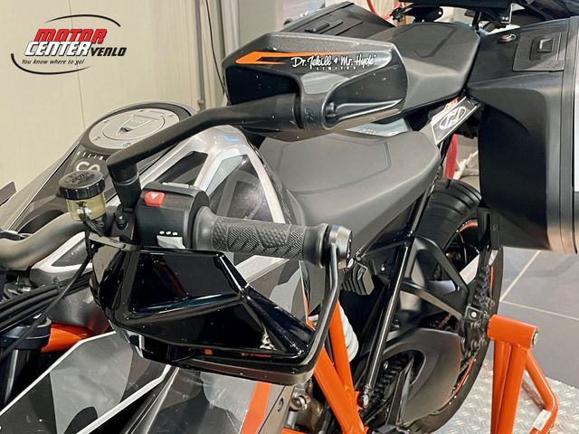 ktm - 1290-super-duke-gt