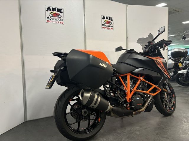 ktm - 1290-super-duke-gt