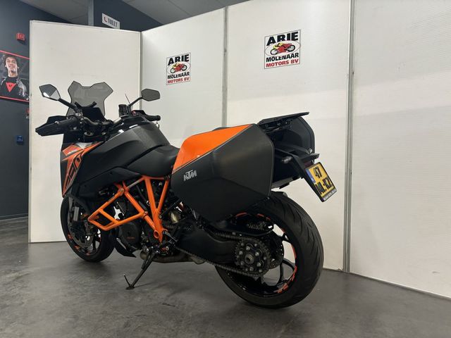 ktm - 1290-super-duke-gt