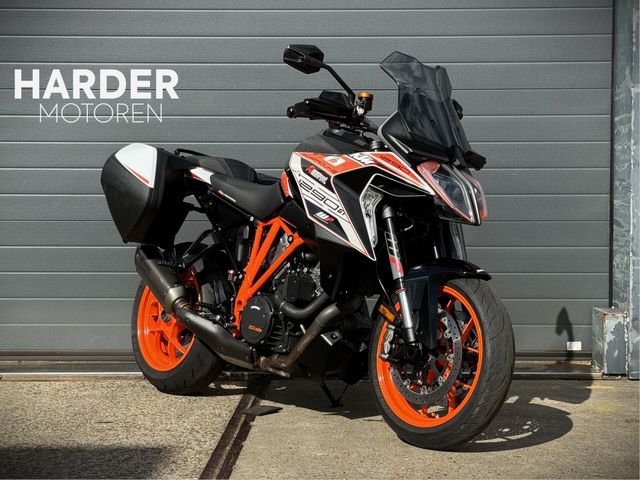 ktm - 1290-super-duke-gt