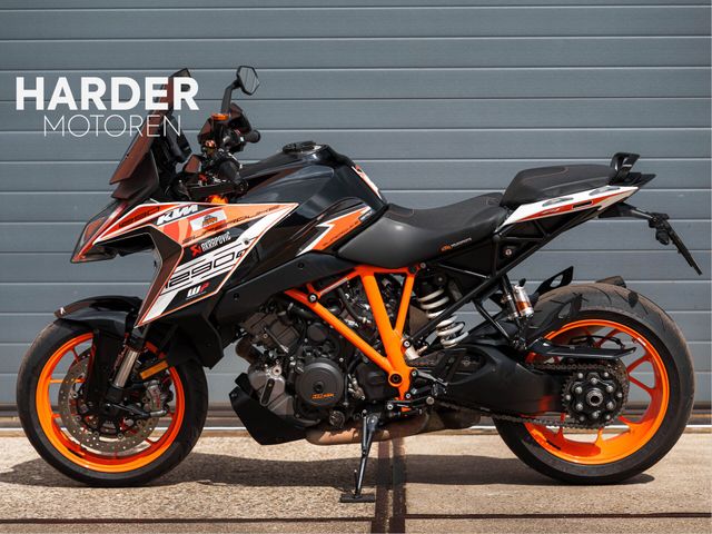 ktm - 1290-super-duke-gt