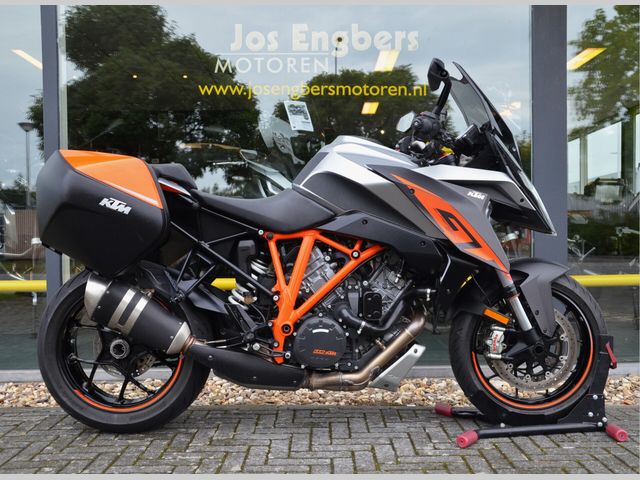 ktm - 1290-super-duke-gt