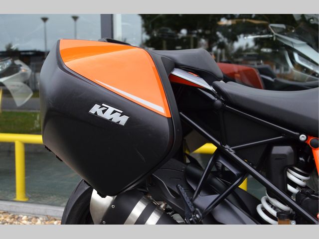 ktm - 1290-super-duke-gt