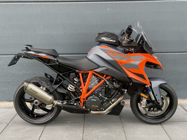 ktm - 1290-super-duke-gt