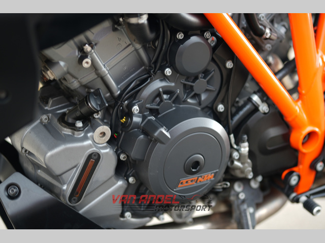 ktm - 1290-super-duke-gt