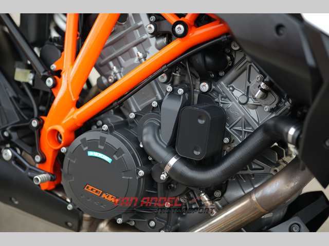 ktm - 1290-super-duke-gt