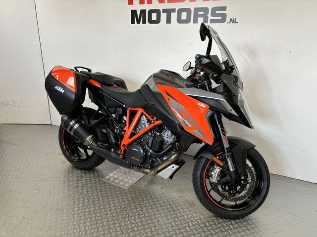 ktm - 1290-super-duke-gt