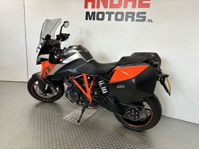 ktm - 1290-super-duke-gt