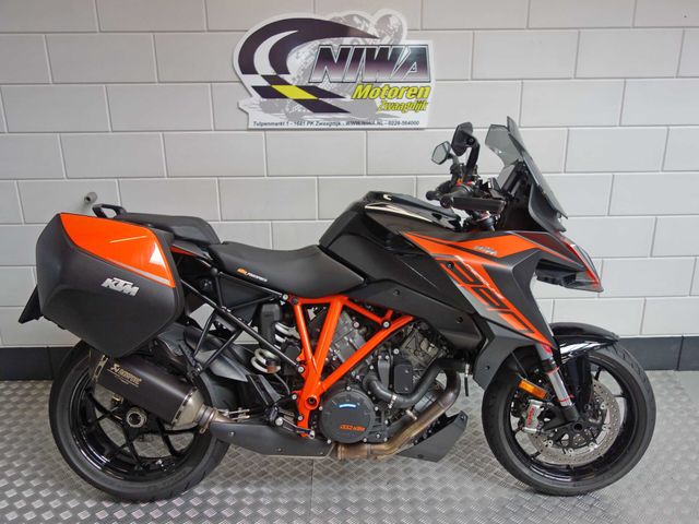 ktm - 1290-super-duke-gt