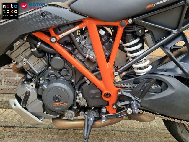 ktm - 1290-super-duke-gt