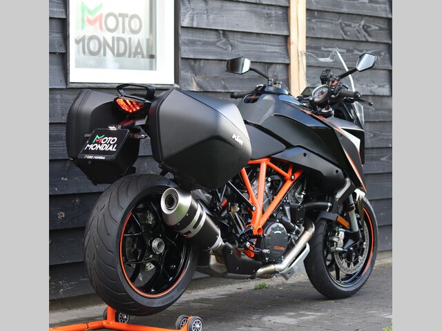 ktm - 1290-super-duke-gt