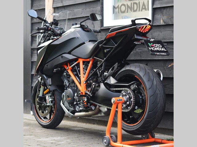 ktm - 1290-super-duke-gt