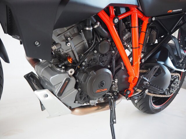 ktm - 1290-super-duke-gt