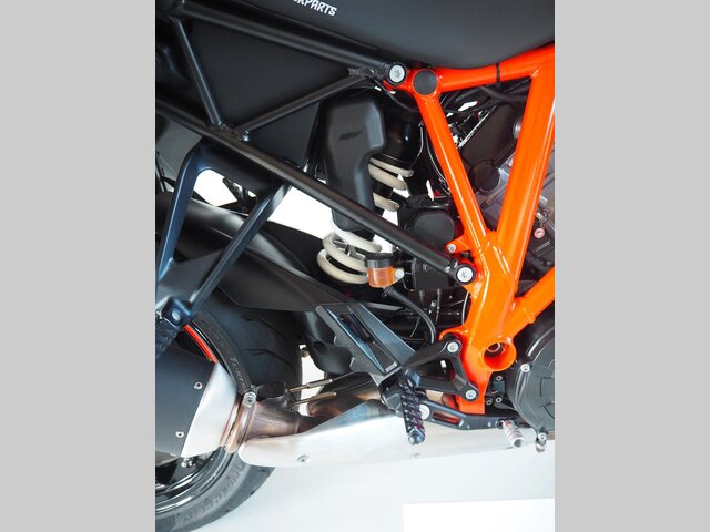 ktm - 1290-super-duke-gt