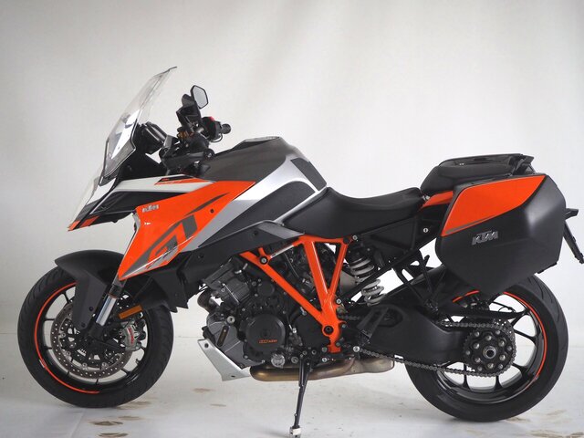 ktm - 1290-super-duke-gt