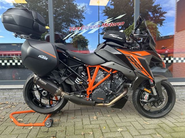 ktm - 1290-super-duke-gt