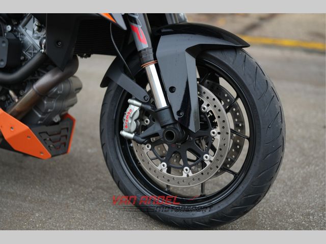 ktm - 1290-super-duke-gt