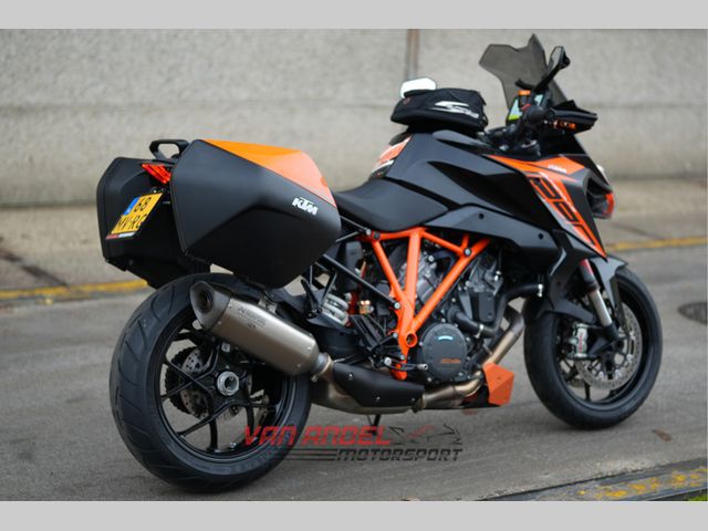 ktm - 1290-super-duke-gt