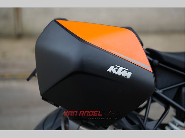 ktm - 1290-super-duke-gt