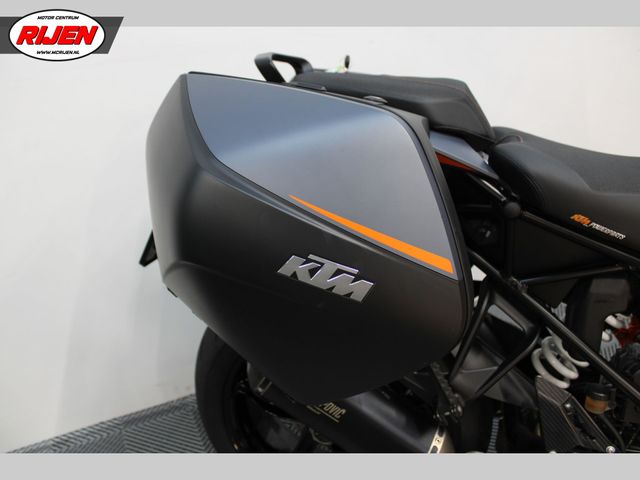 ktm - 1290-super-duke-gt