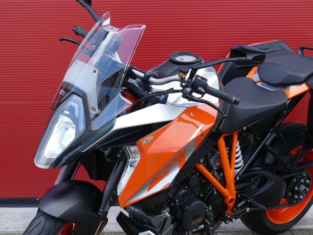 ktm - 1290-super-duke-gt